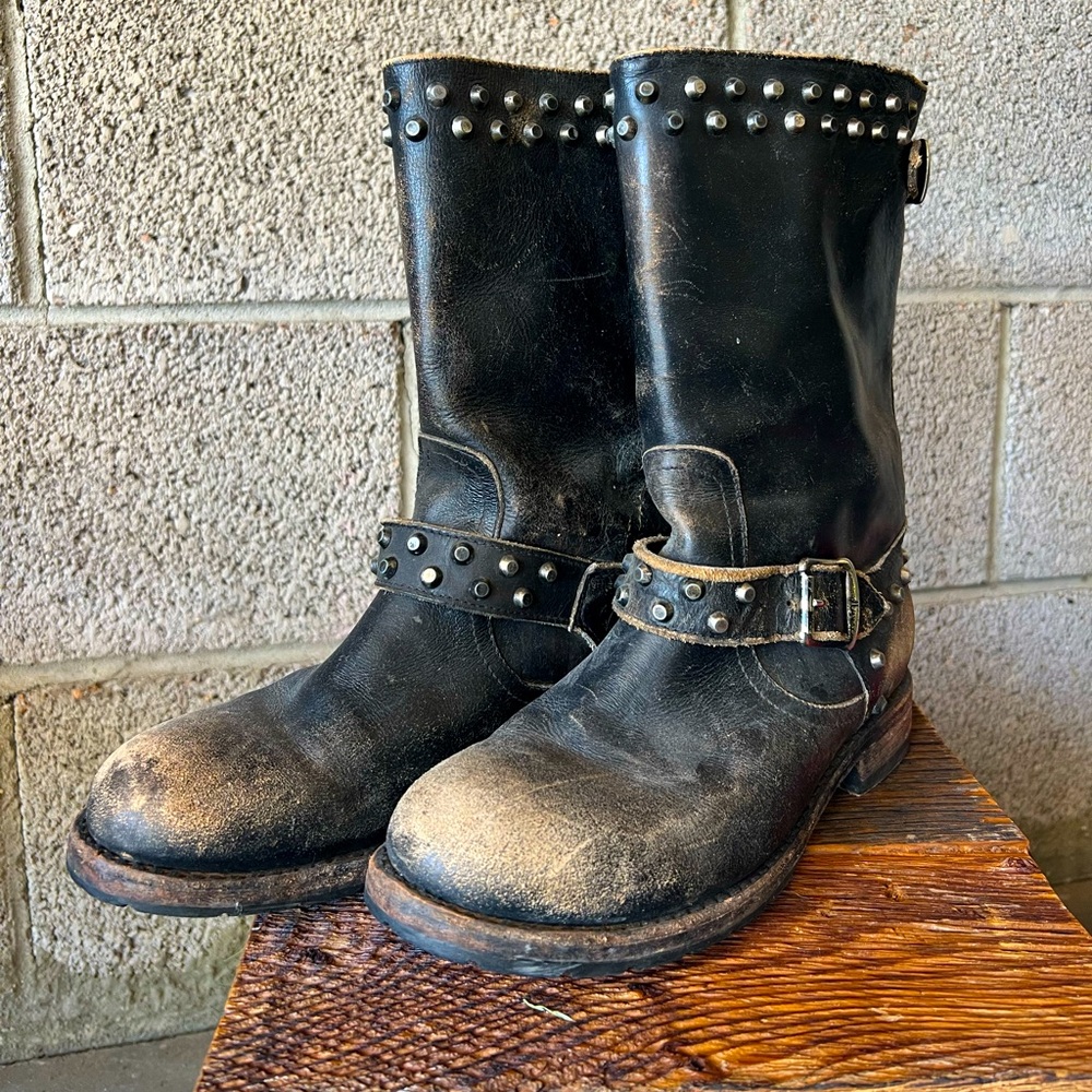 Frye Studded Vintage Wash Motorcycle Boots Black Short 7.5